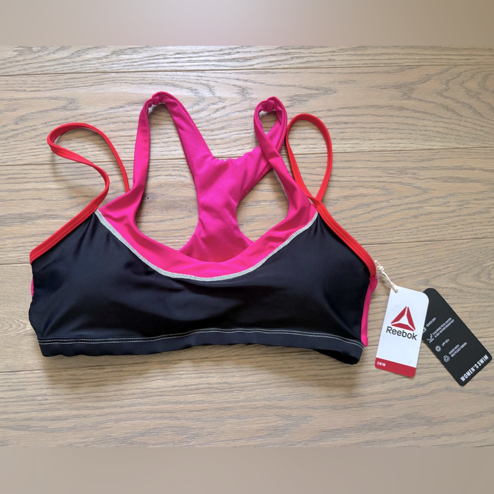 BNWT women’s Reebok swim top size medium